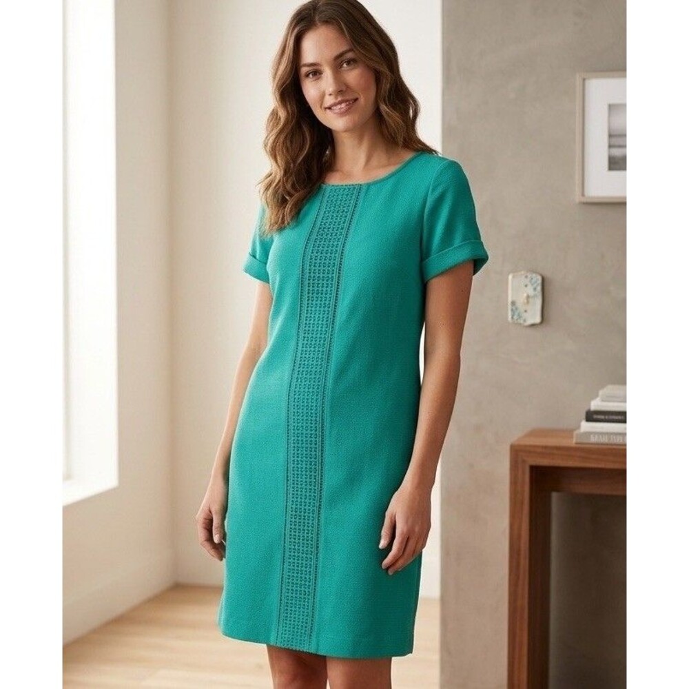 The Limited Emerald Green Crochet Lattice Shift Dress Size Small Office Career